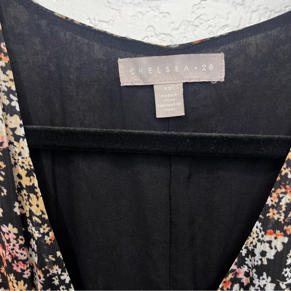 Chelsea28 Floral Black Dress
